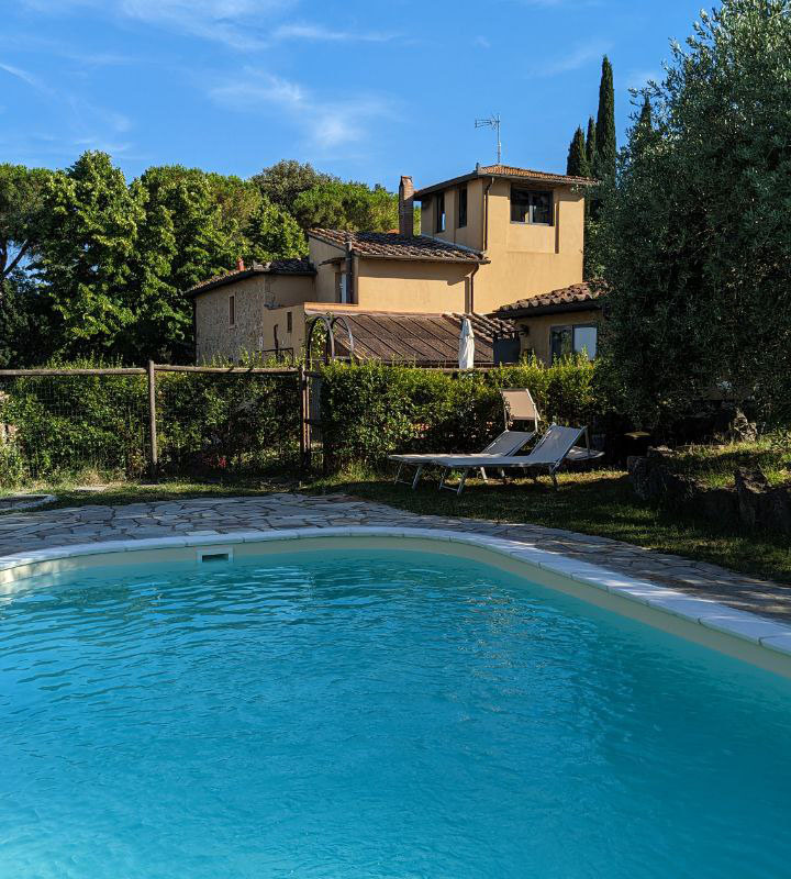 piscina dell’agriturismo il Castagnolino